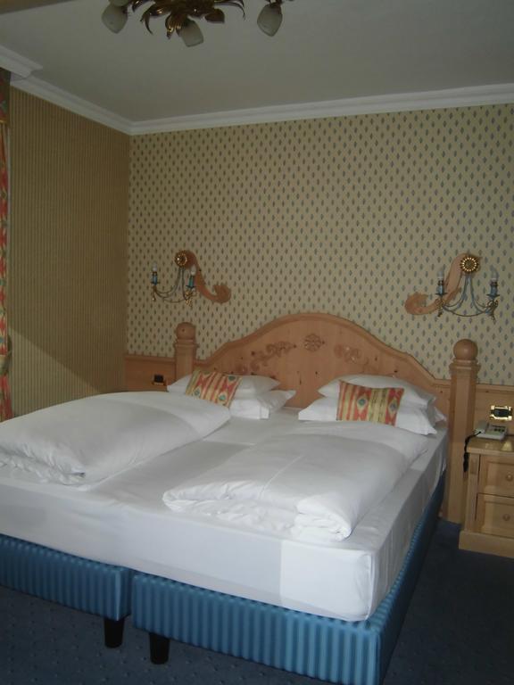 Hotel Evaldo Arabba Room photo